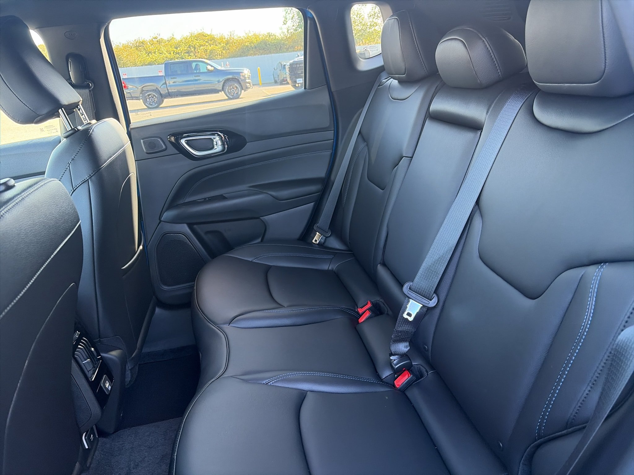 New 2026 Jeep Compass Limited AWD/4WD image 31