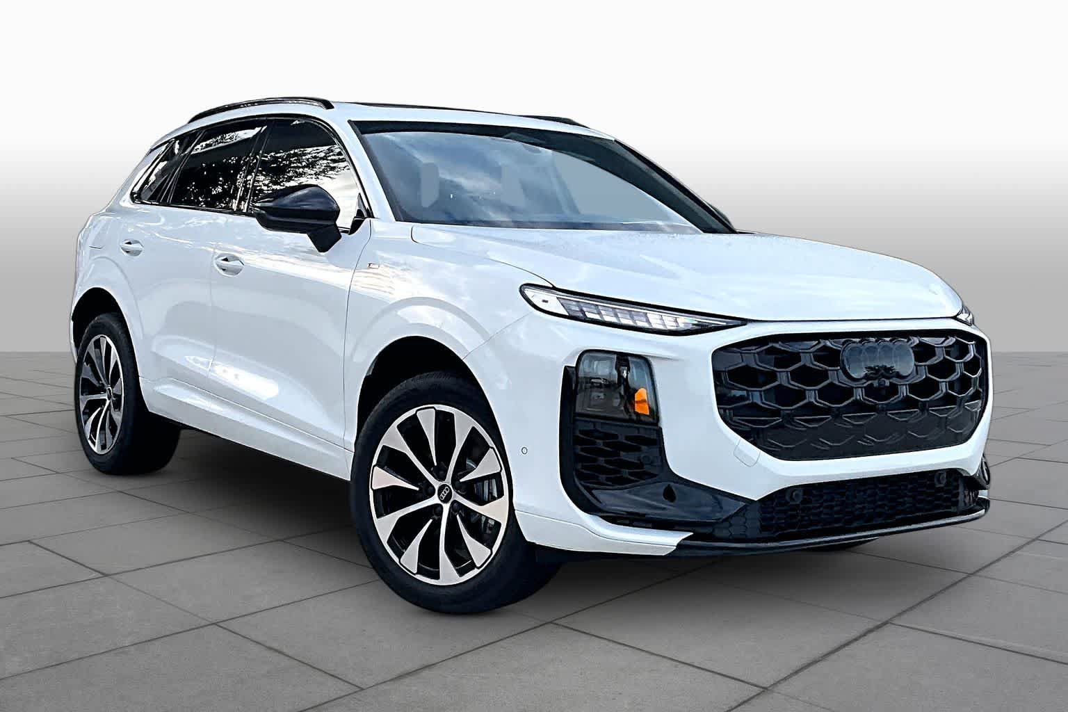 New 2026 Audi Q3 quattro 2.0T AWD/4WD image 2