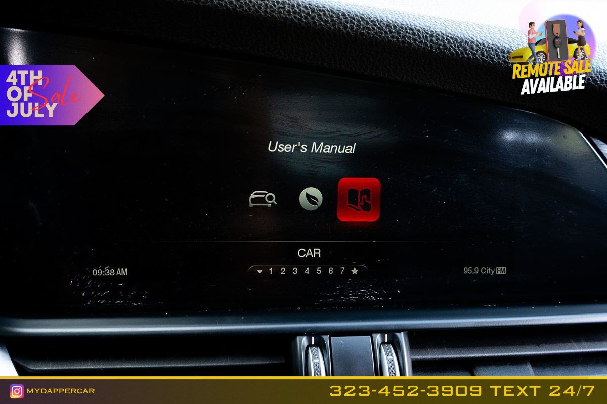 Used 2017 Alfa Romeo Giulia RWD image 32