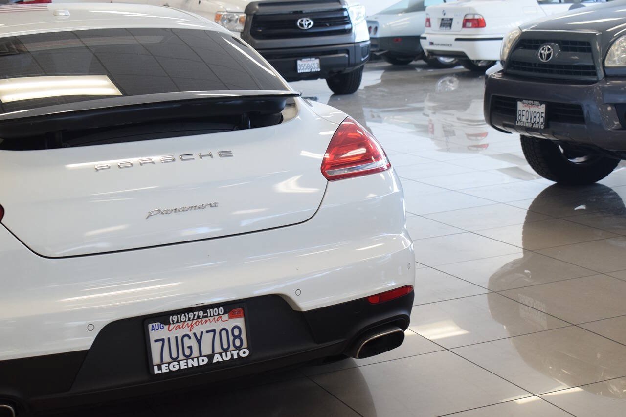 Used 2016 Porsche Panamera AWD/4WD image 31