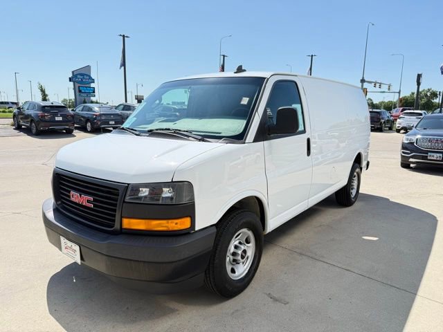 Used 2020 GMC Savana 2500 image 23