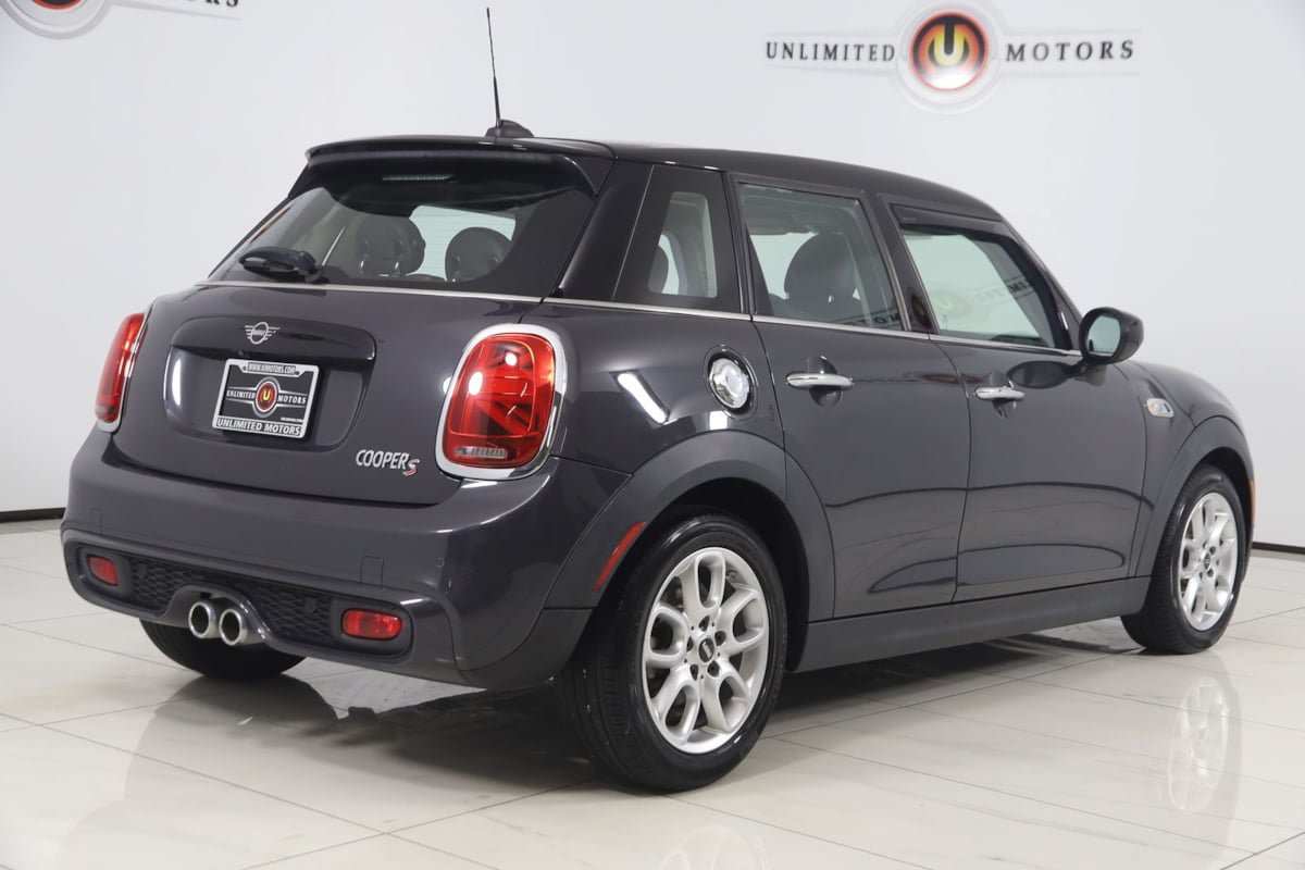 Used 2021 MINI Cooper S FWD image 3