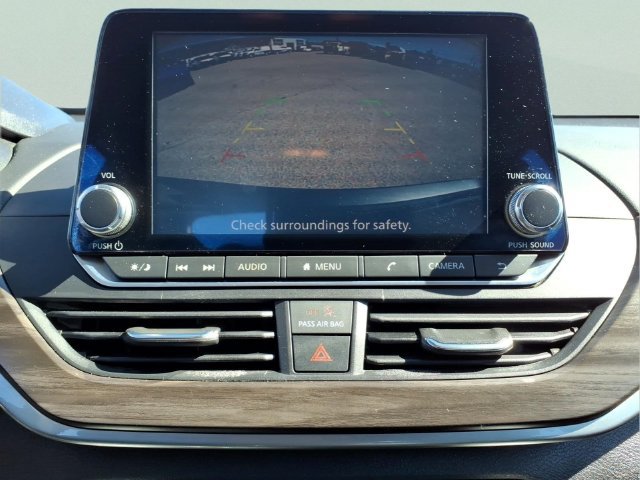 Used 2024 Nissan Altima 2.5 SV FWD image 19