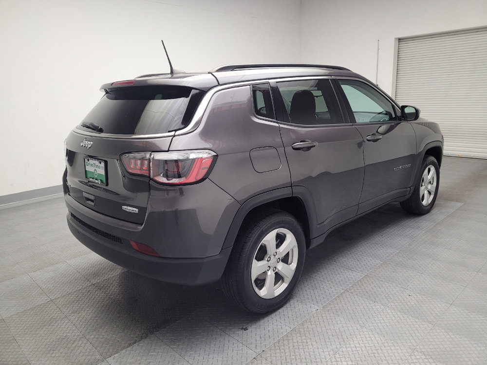 Used 2021 Jeep Compass Latitude image 9