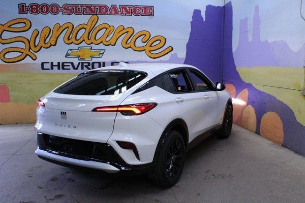 Used 2025 Buick Envista Sport Touring image 4