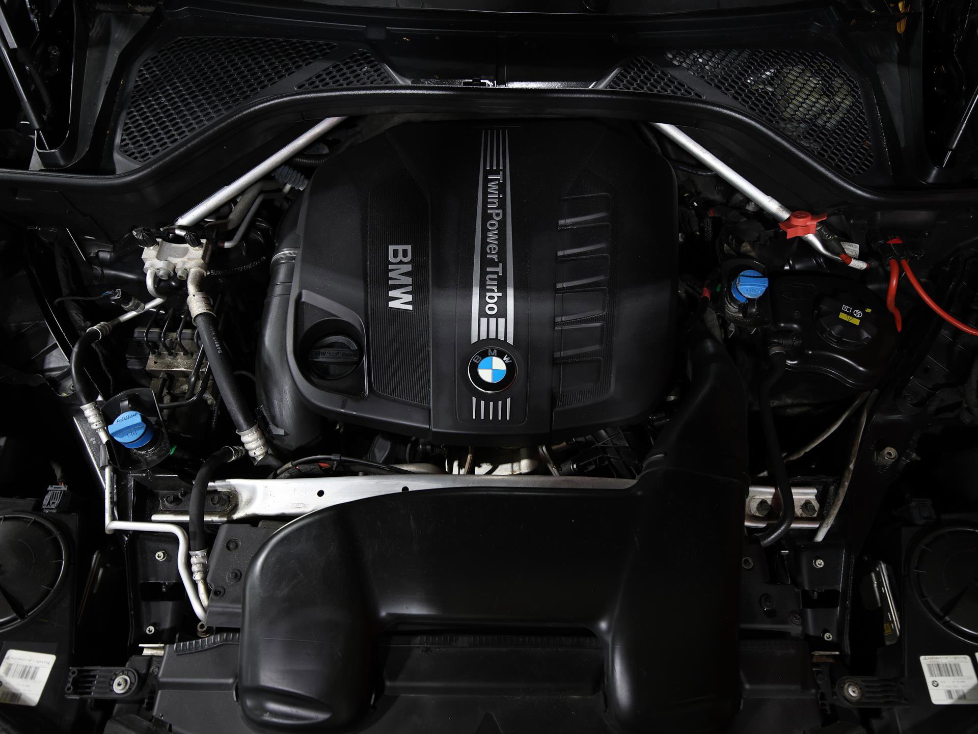 Used 2015 BMW X5 xDrive35d image 26