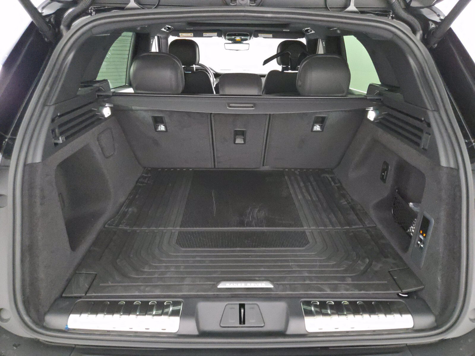 New 2026 Land Rover Range Rover Sport Dynamic SE AWD/4WD image 15