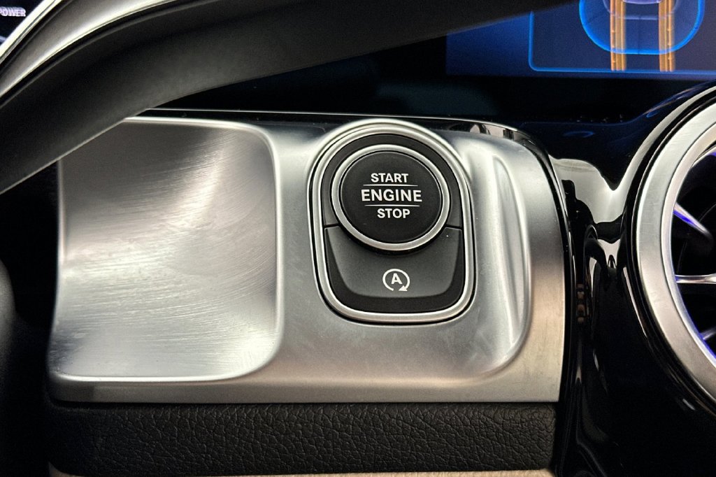 Certified 2024 Mercedes-Benz GLB 250 4MATIC image 25