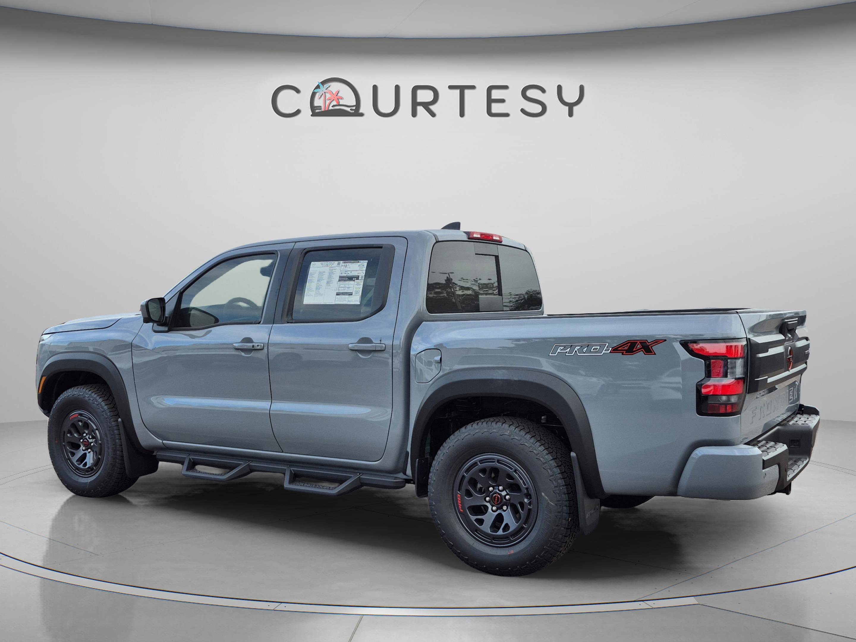 New 2026 Nissan Frontier PRO-4X w/ Pro Premium Package AWD/4WD image 4