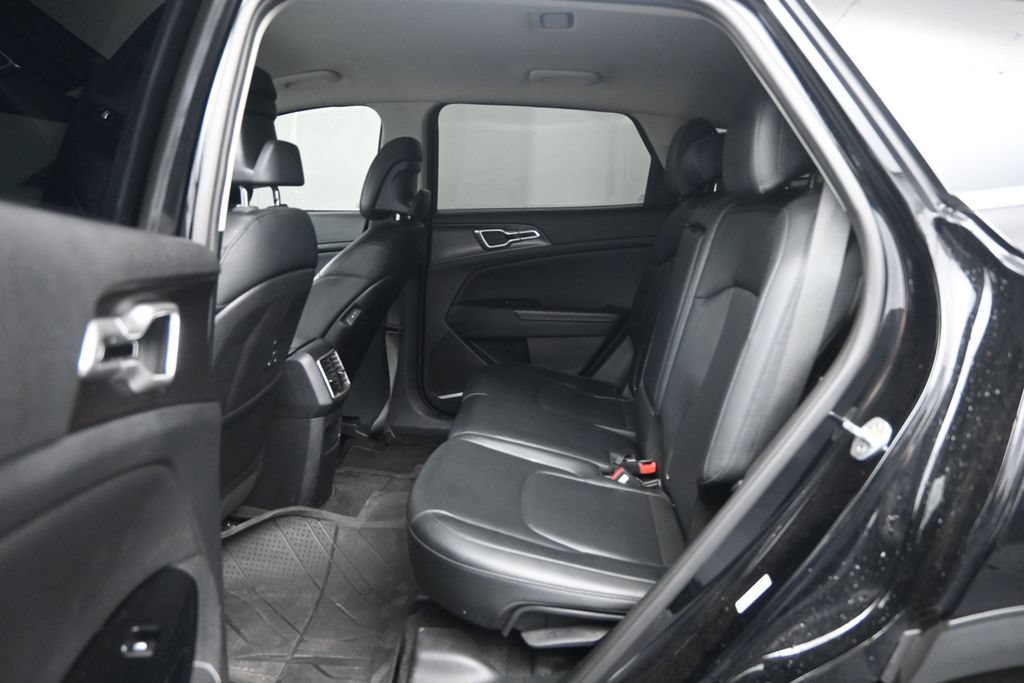 Used 2023 Kia Sportage EX FWD image 27