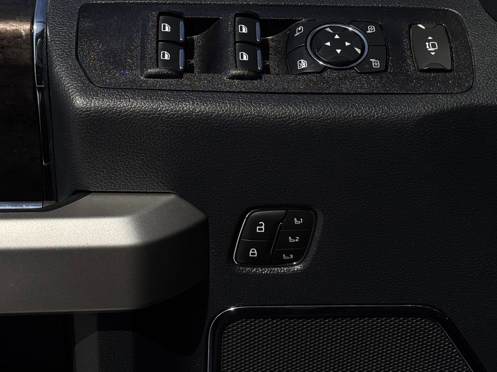 Used 2022 Ford F250 Lariat w/ Lariat Value Package image 24