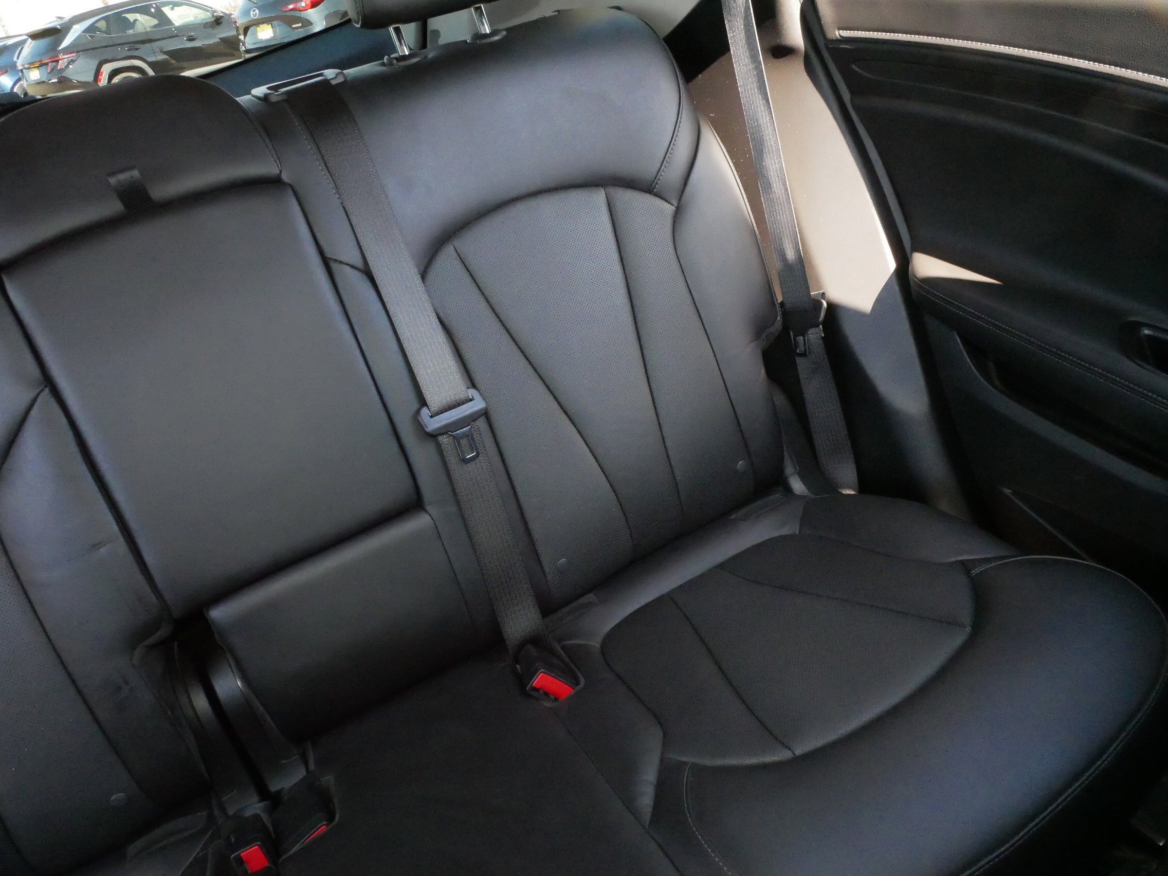 Used 2019 Buick Envision Premium w/ Driver Confidence Package image 14