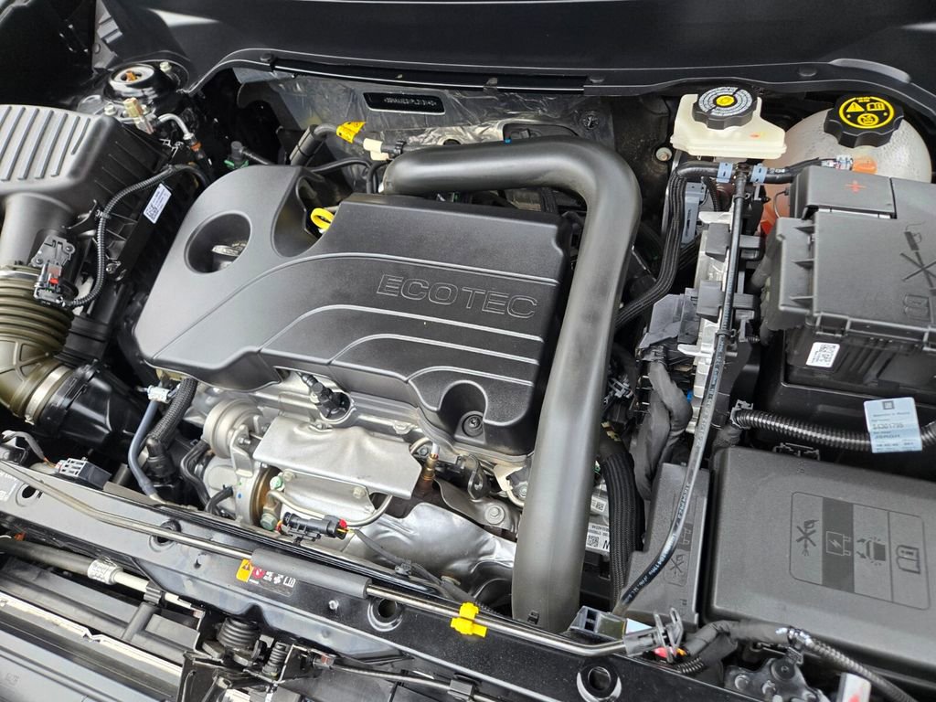 Used 2023 Chevrolet Equinox Premier image 16