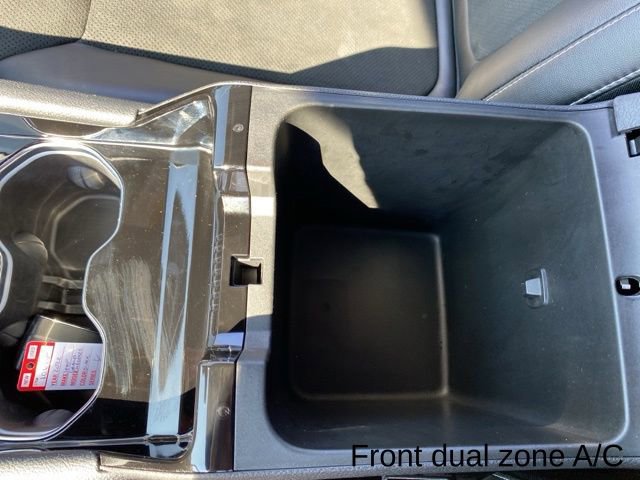 Used 2022 Jeep Grand Cherokee L Laredo image 23