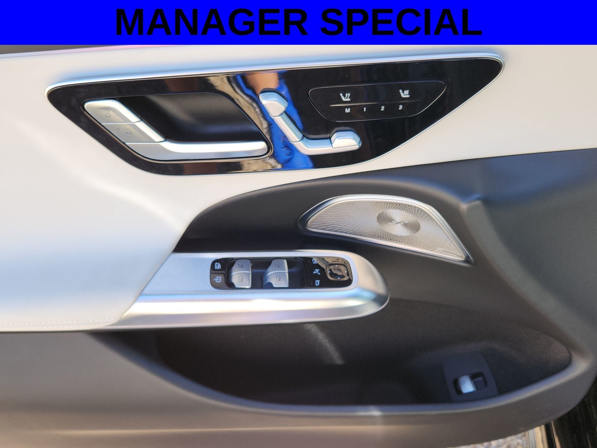 Used 2025 Mercedes-Benz E 450 4MATIC Sedan image 15