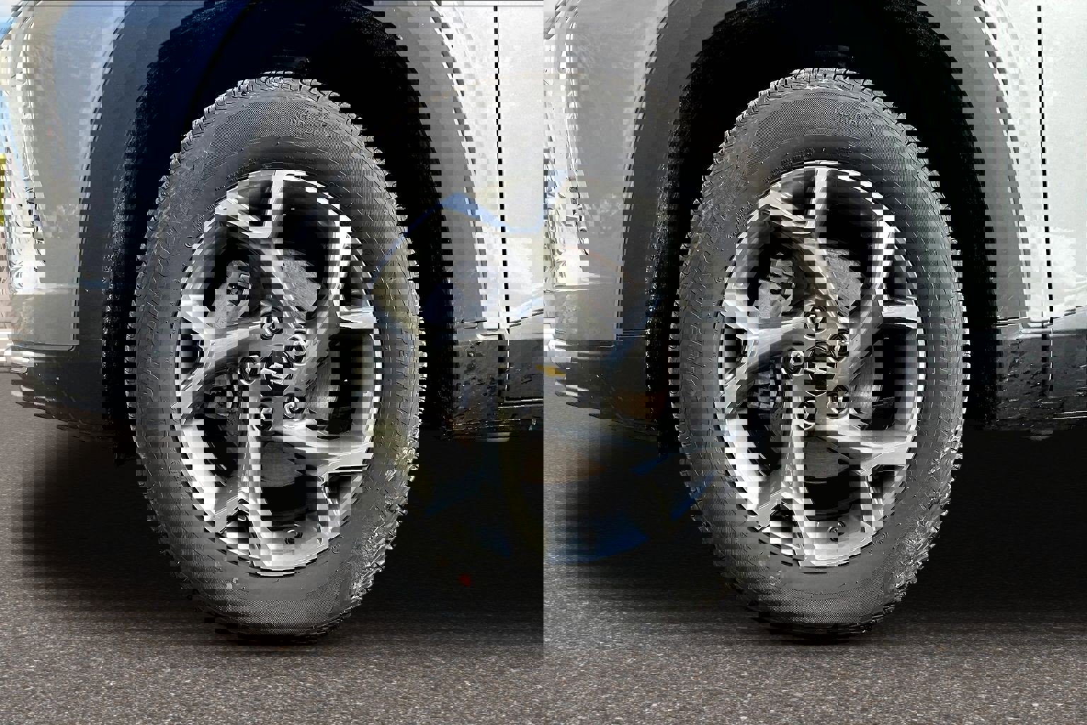 Used 2025 Chevrolet Trax LT w/ LT Convenience Package image 25