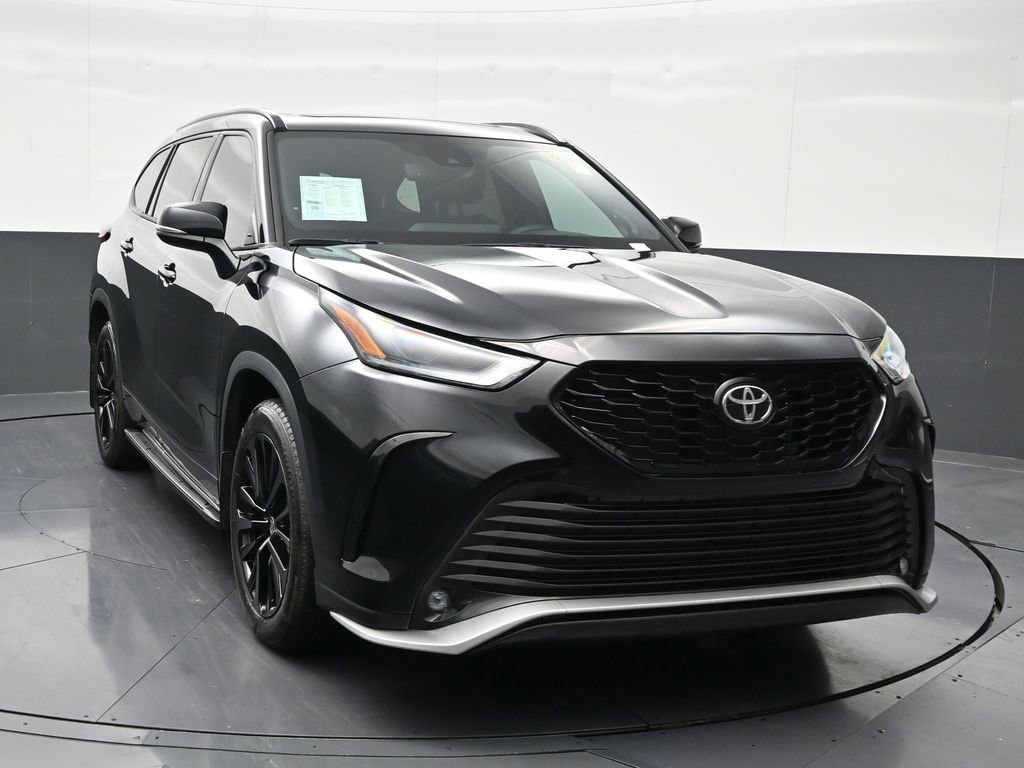 Used 2024 Toyota Highlander XSE image 8