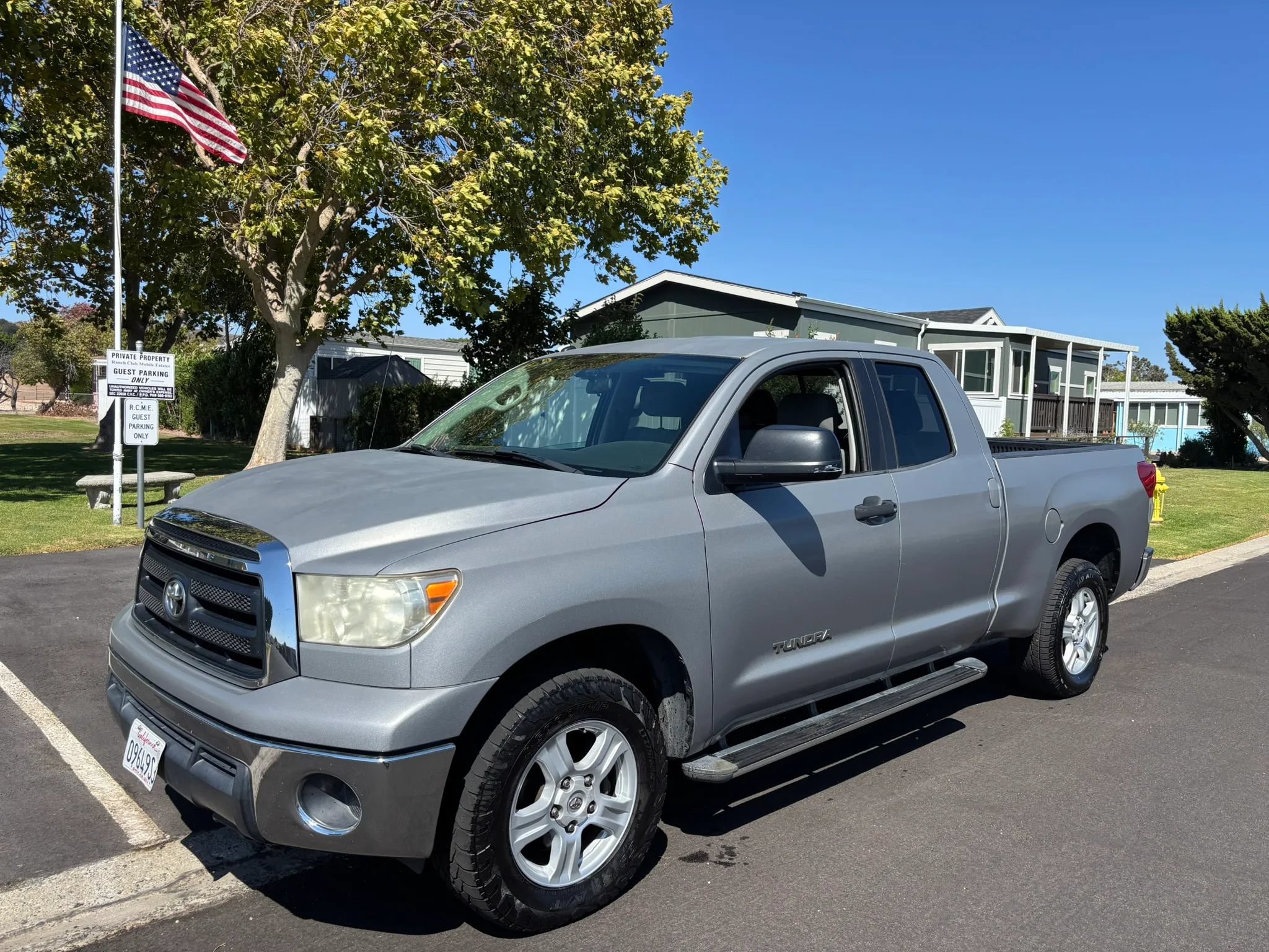 Used 2011 Toyota Tundra 2WD Double Cab w/ Tow Pkg image 3