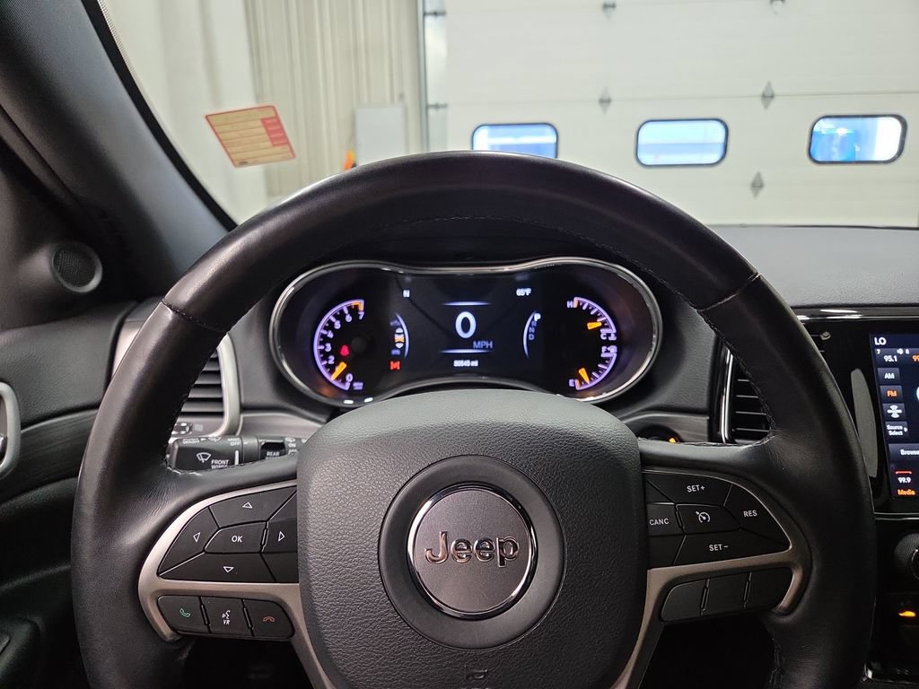 Used 2022 Jeep Grand Cherokee Laredo X AWD/4WD image 22