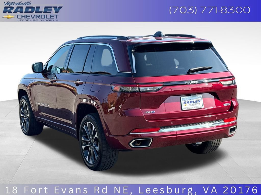 Used 2023 Jeep Grand Cherokee Overland AWD/4WD image 3