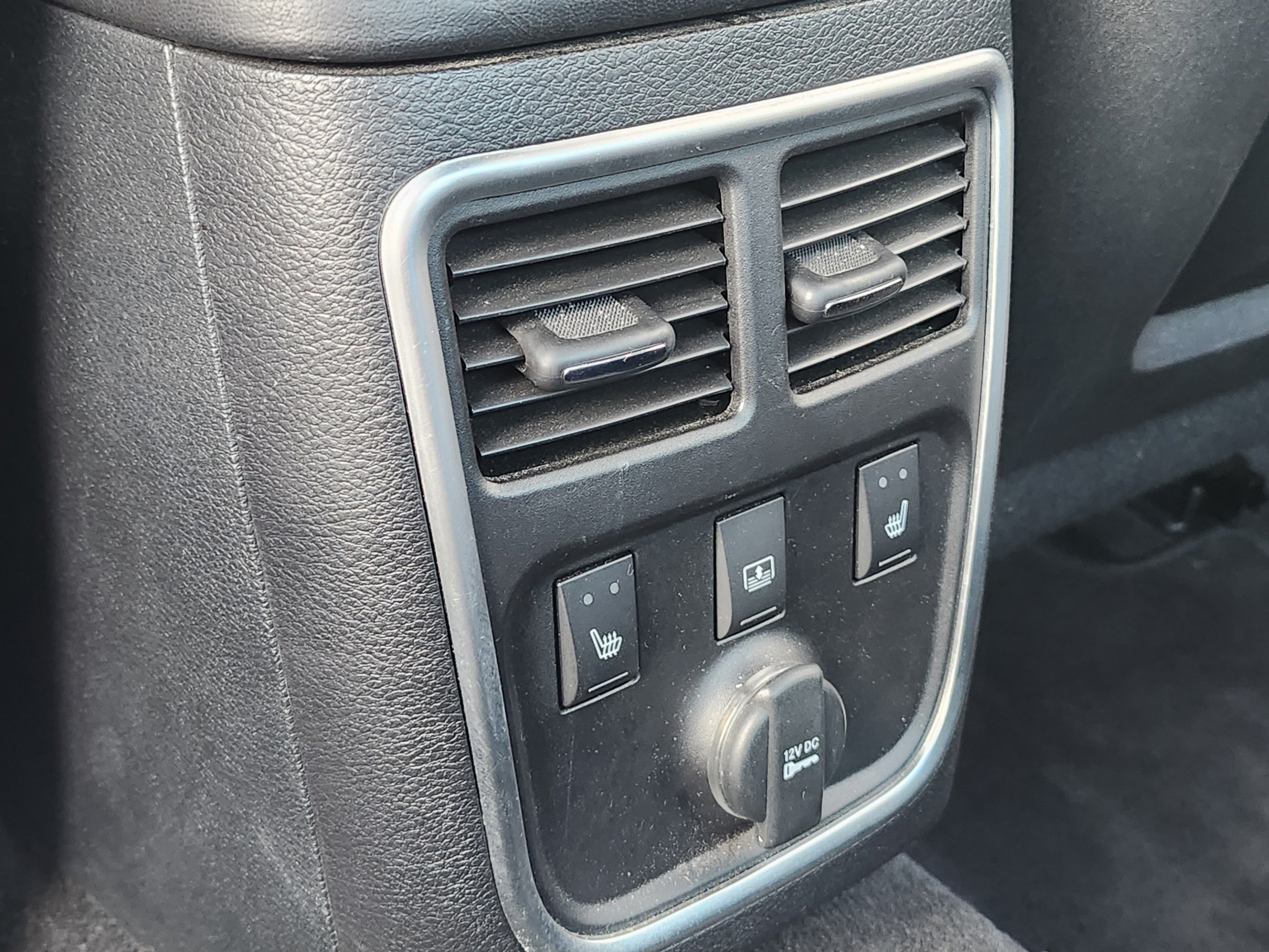 Used 2013 Chrysler 300 C RWD image 25