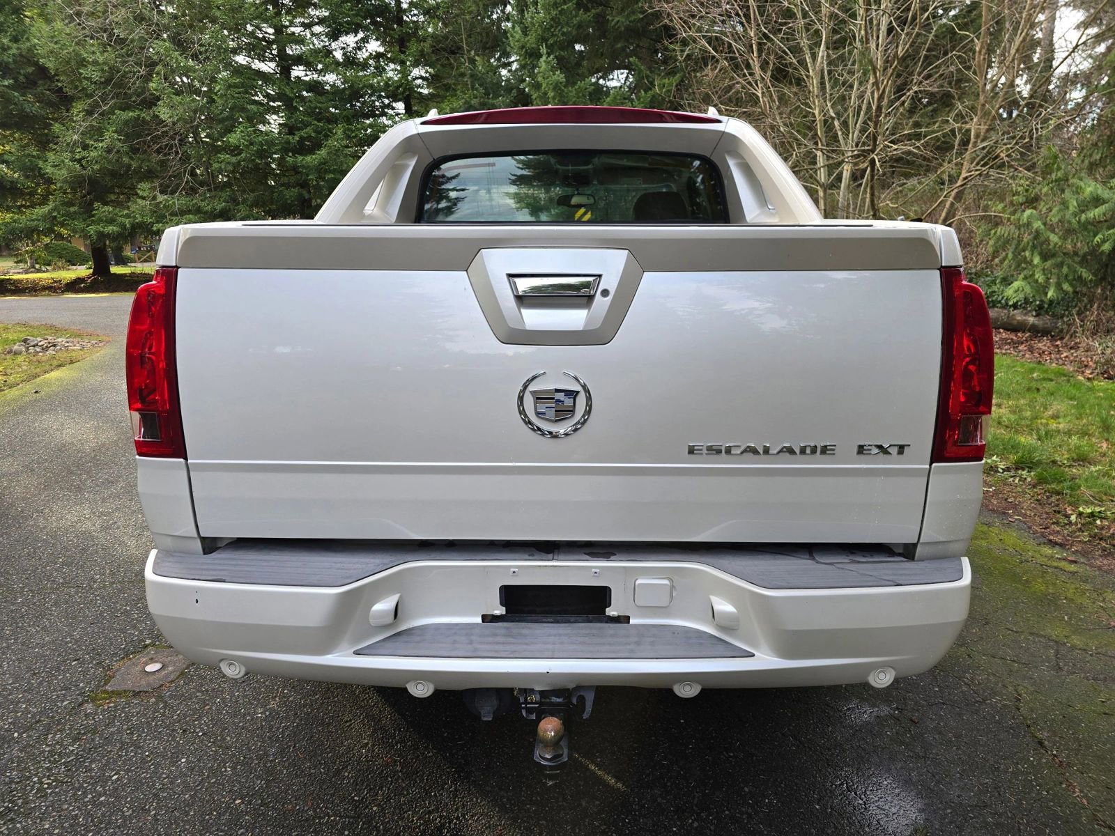 Used 2003 Cadillac Escalade EXT Sport Utility Pickup 4D 5 1/4 image 4