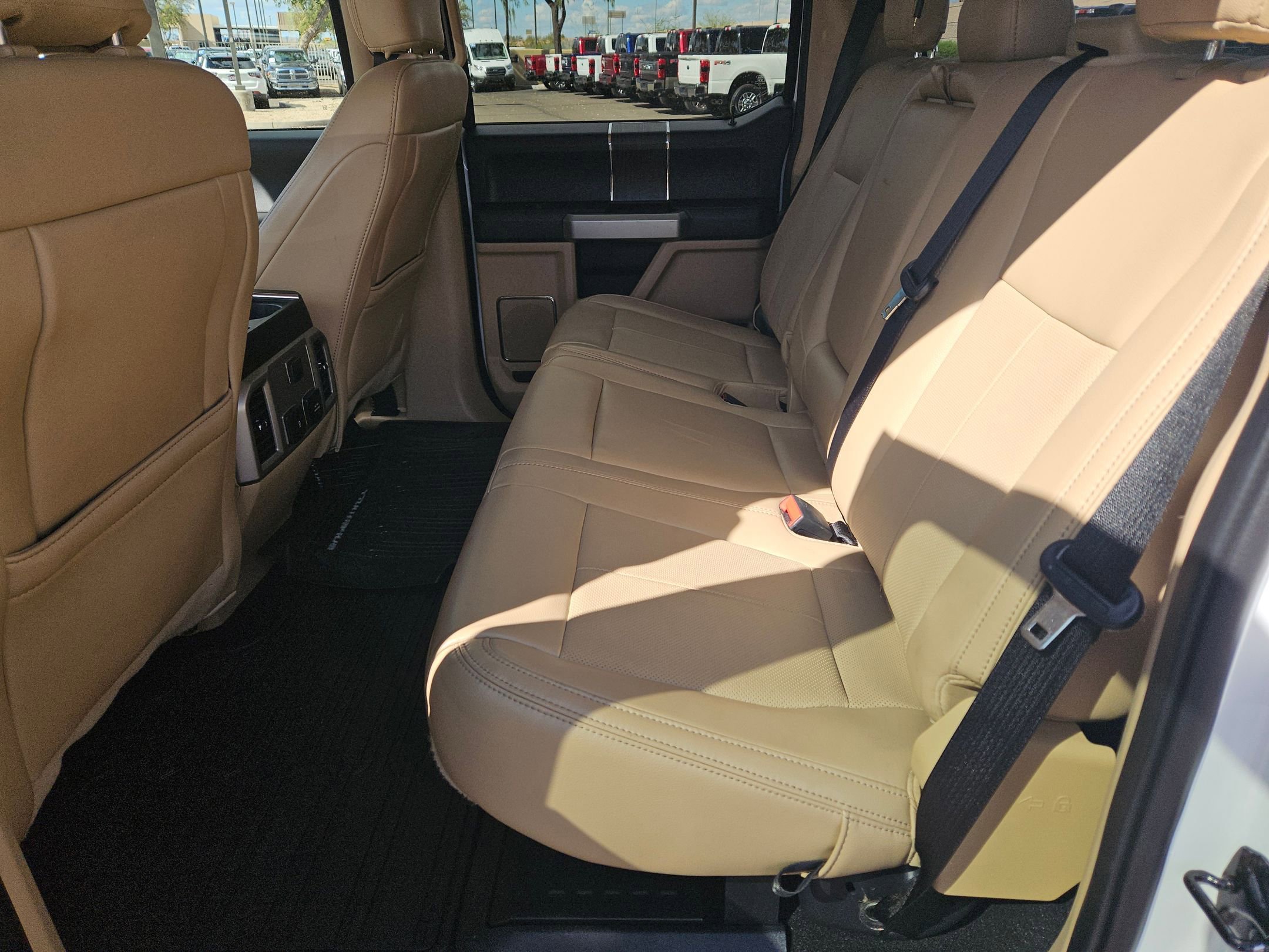 Used 2020 Ford F350 Lariat w/ Lariat Ultimate Package image 24