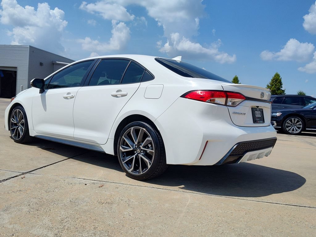 Used 2021 Toyota Corolla SE w/ SE Premium Package FWD image 6