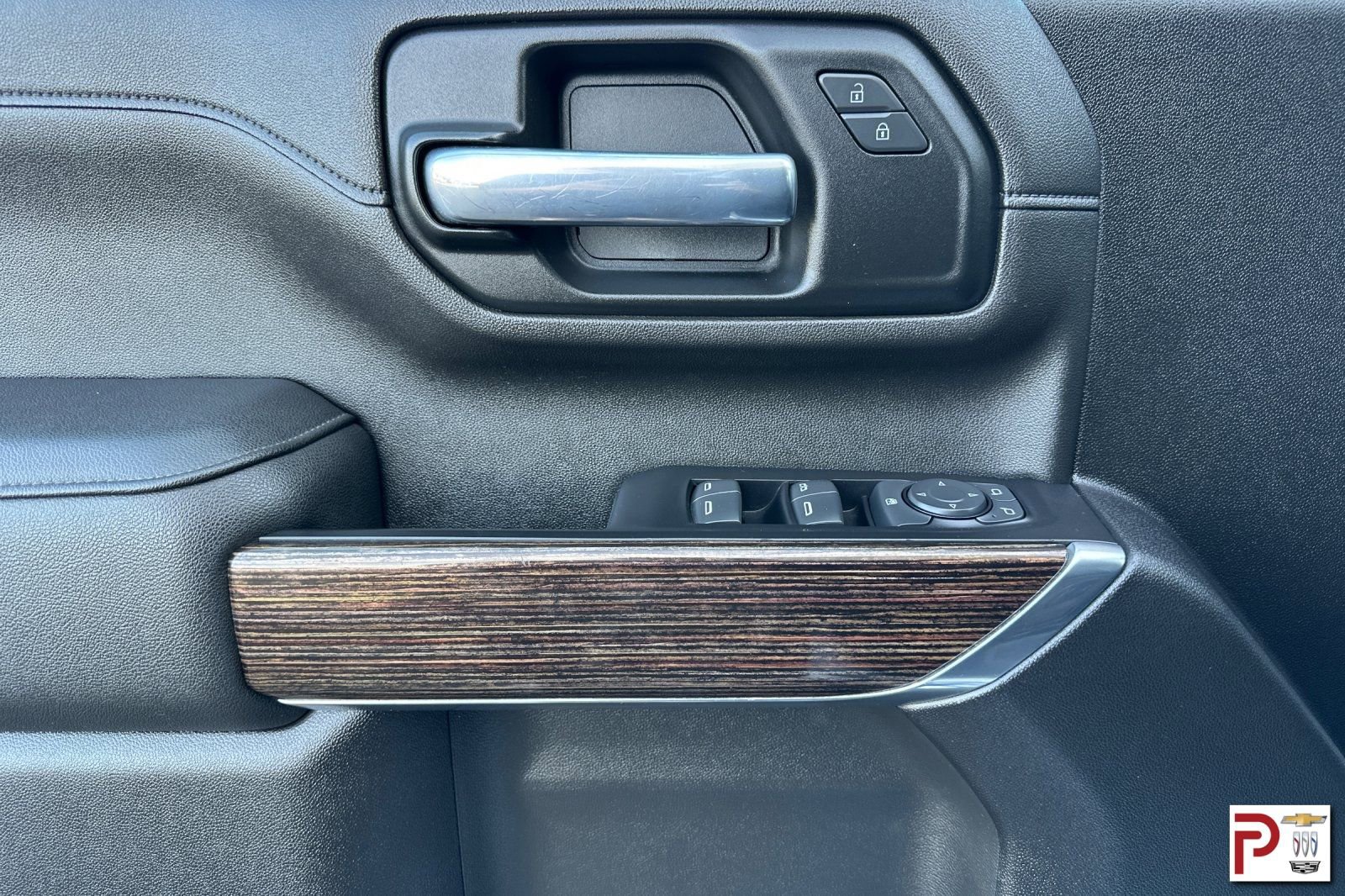 Used 2022 GMC Sierra 2500 SLE w/ Fleet Comfort Package image 11