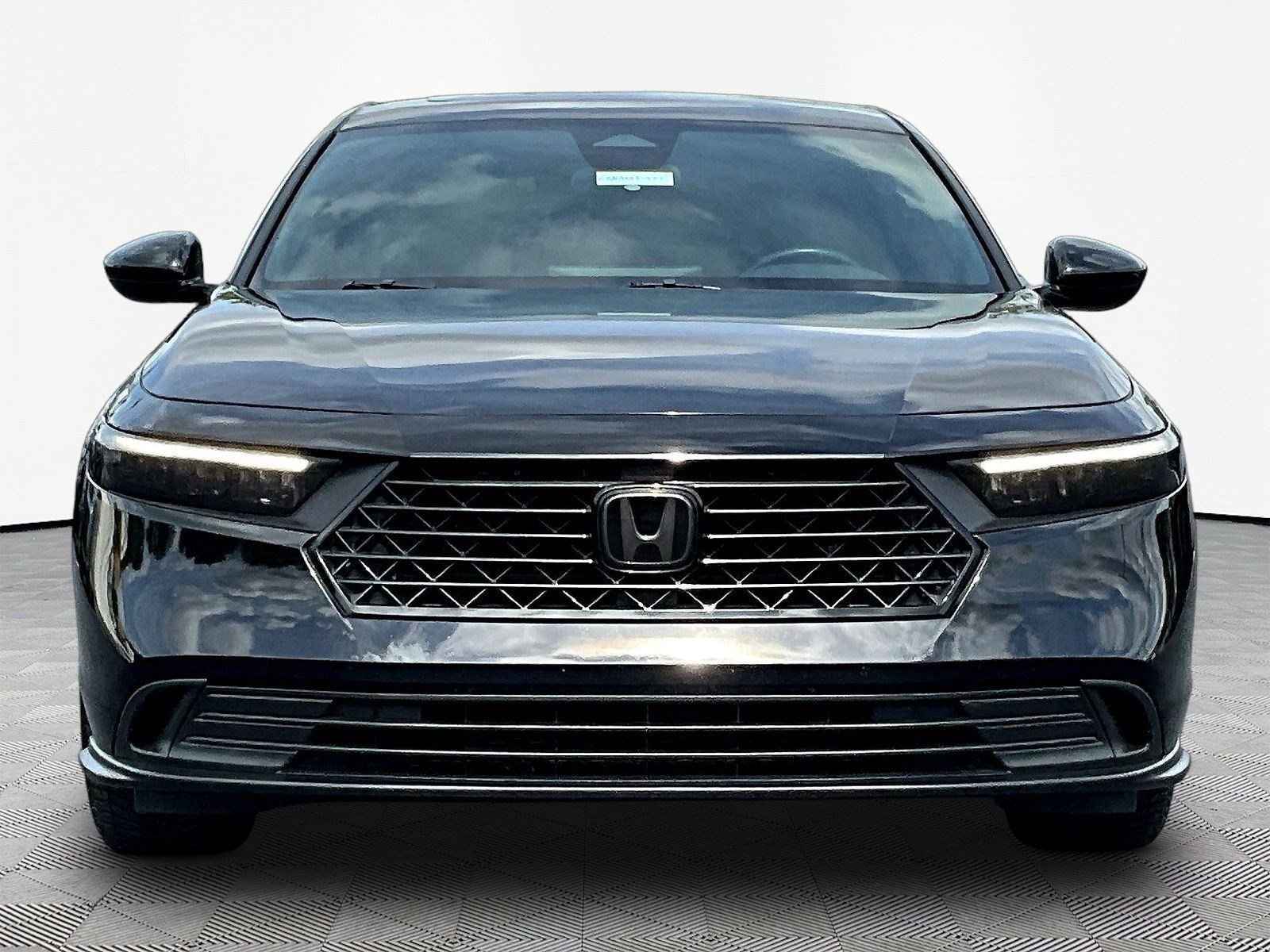 Used 2024 Honda Accord Sport image 2
