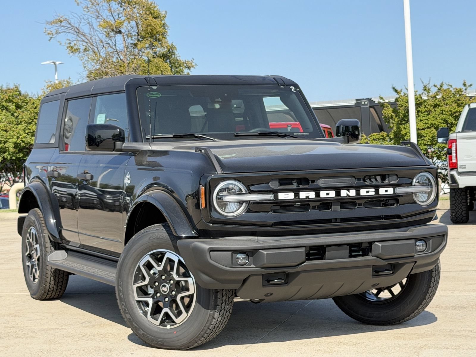 New 2026 Ford Bronco Outer Banks AWD/4WD video 2