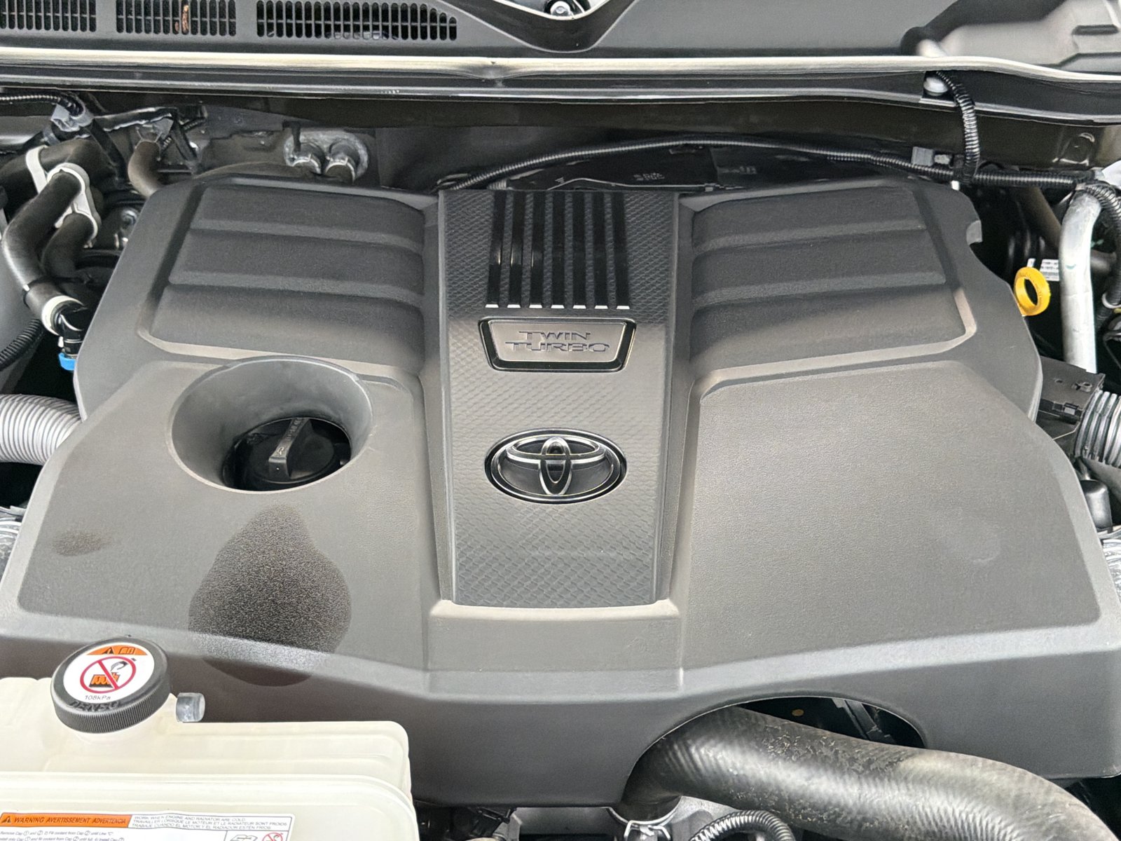 Used 2022 Toyota Tundra SR5 w/ SR5 Premium Package RWD image 34