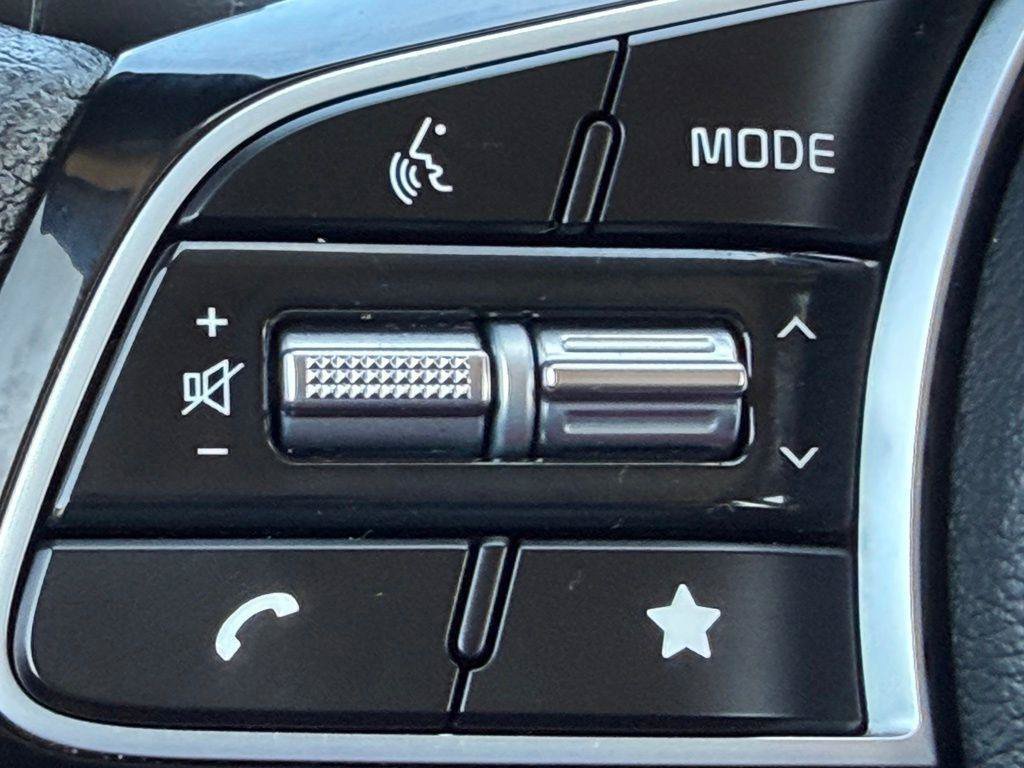 Used 2023 Kia Forte LXS FWD image 18