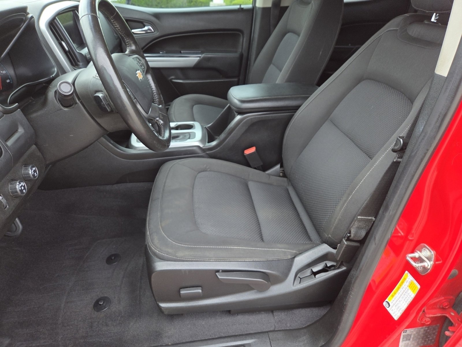 Used 2020 Chevrolet Colorado LT w/ LT Convenience Package AWD/4WD image 21
