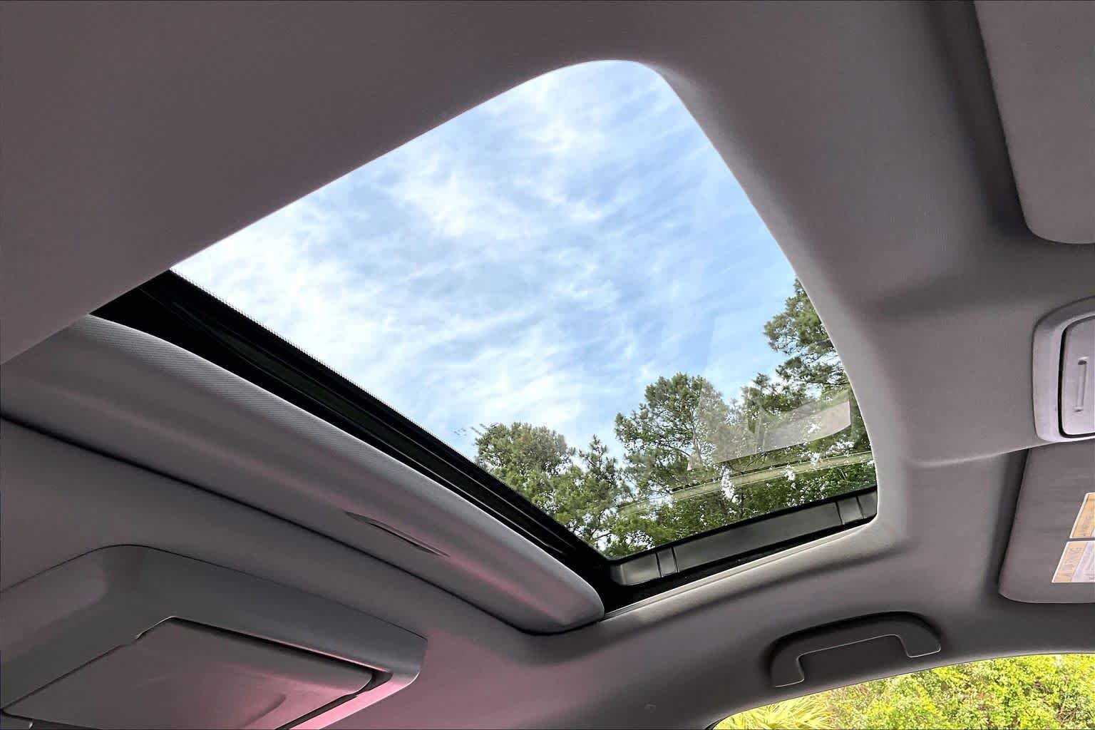 Used 2020 Honda Pilot Touring image 14
