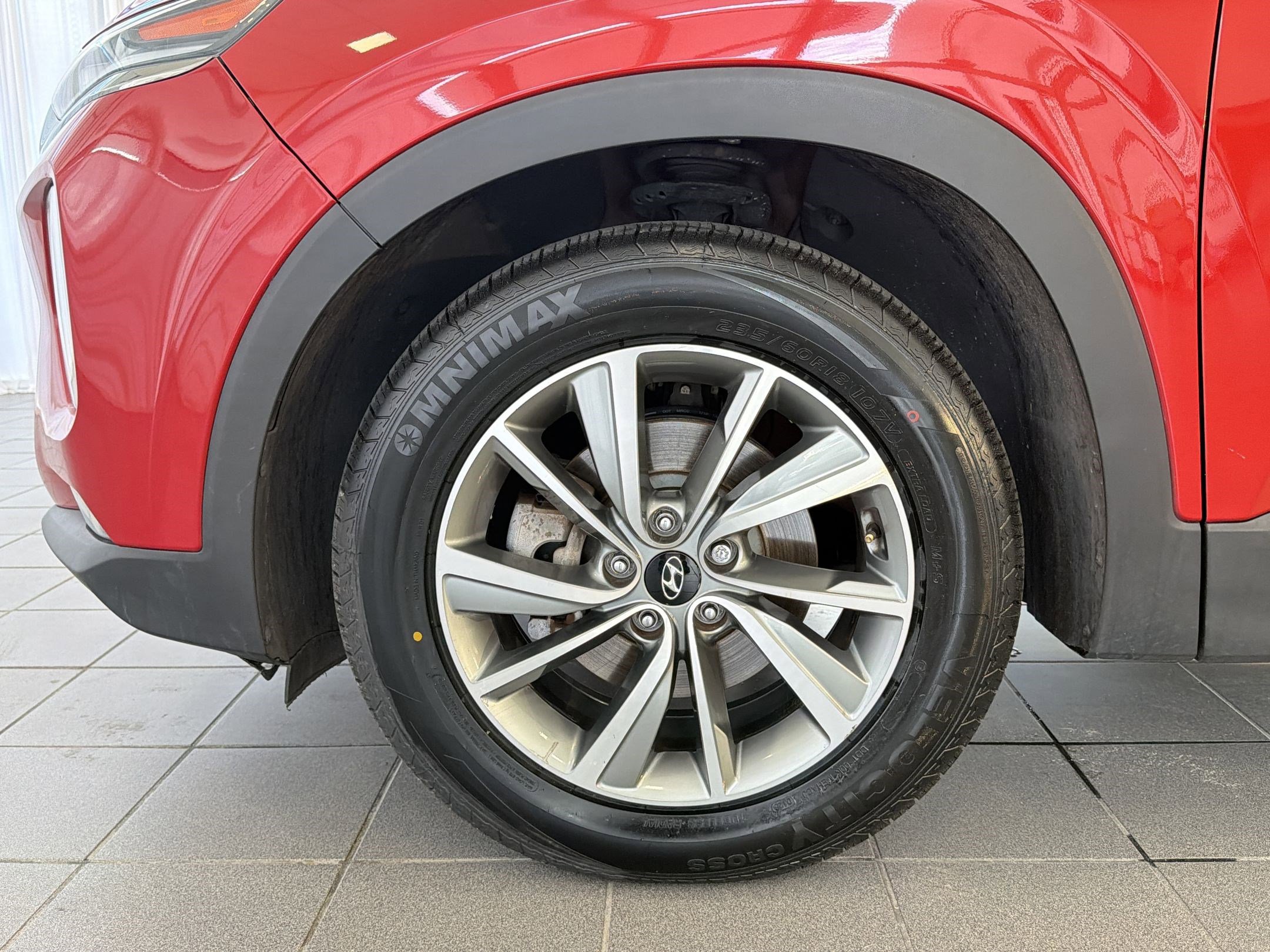 Used 2019 Hyundai Santa Fe Limited FWD image 12