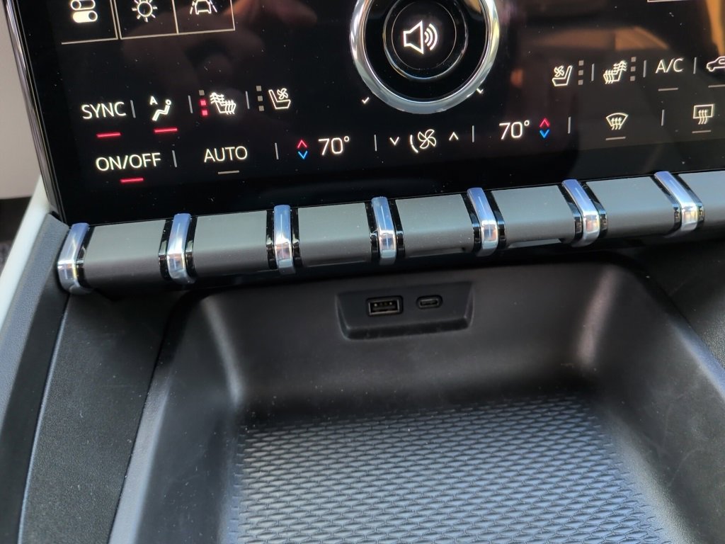 Used 2026 GMC Terrain Denali image 33