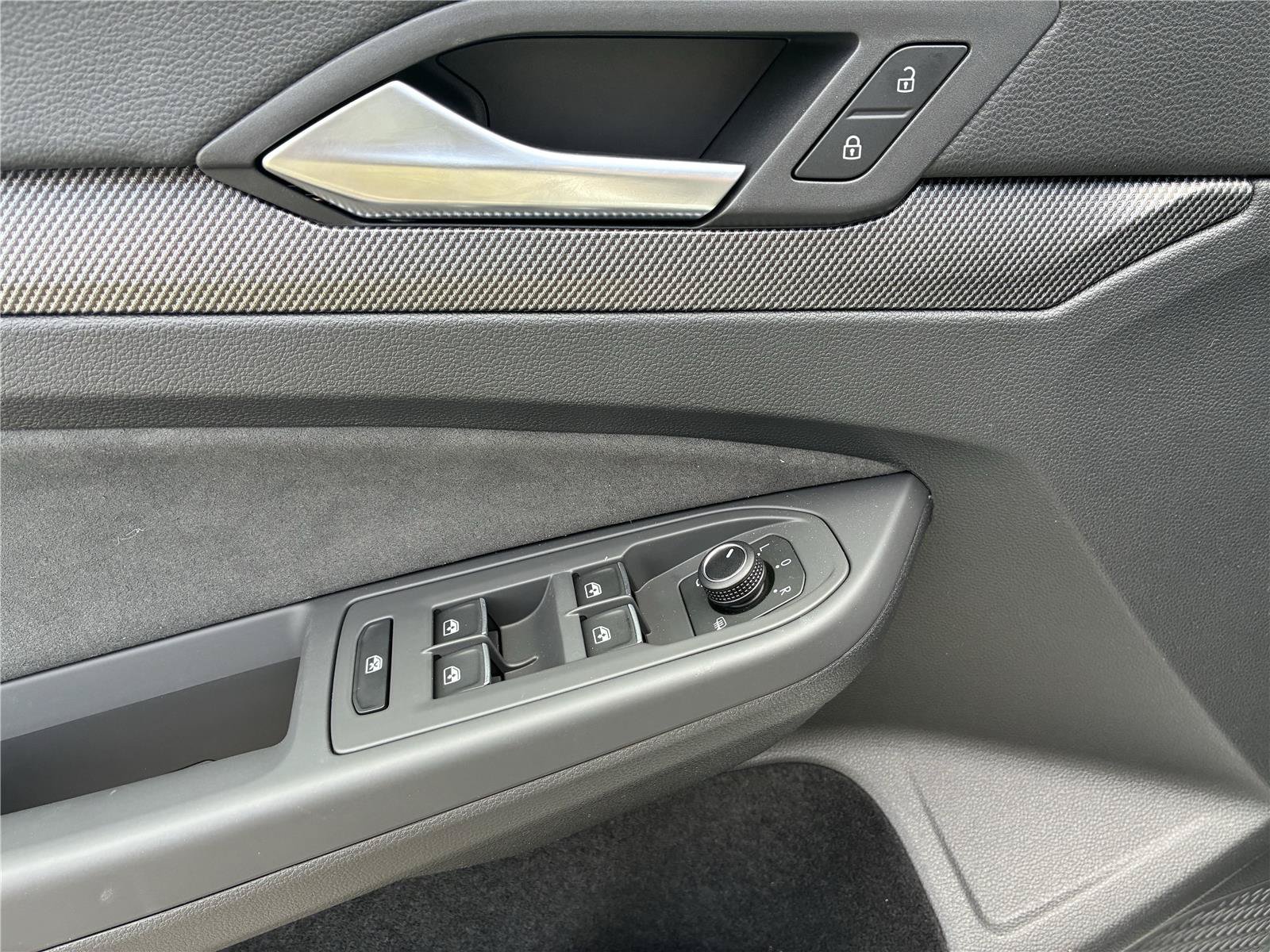 Certified 2026 Volkswagen GTI S FWD image 23