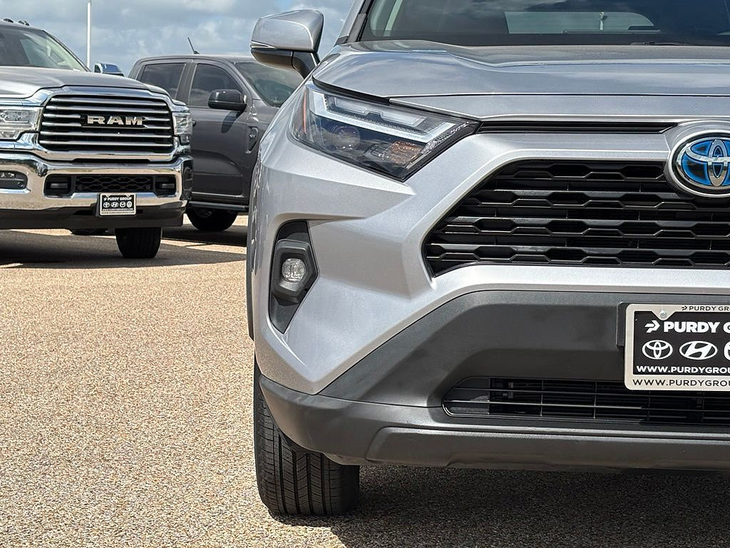 Certified 2023 Toyota RAV4 XLE Premium AWD/4WD image 4