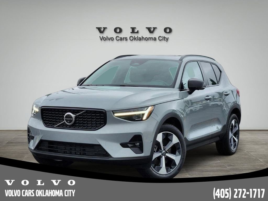Used 2026 Volvo XC40 B5 Plus w/ Protection Package Premier