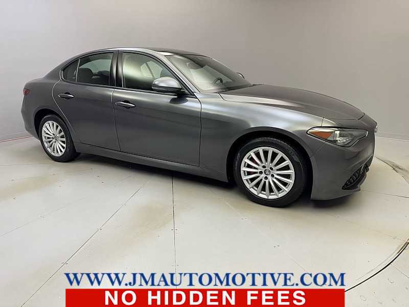 Used 2022 Alfa Romeo Giulia Sprint image 7