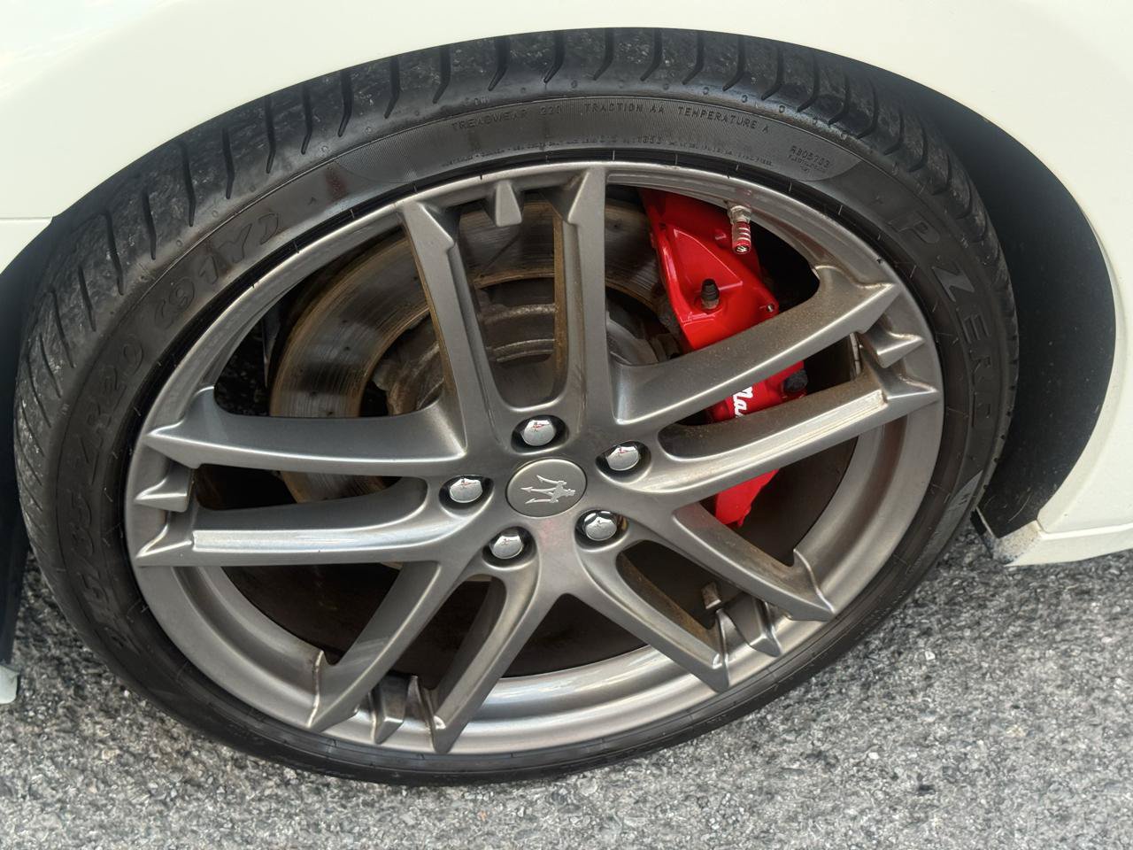Used 2016 Maserati GranTurismo MC Centennial RWD image 12