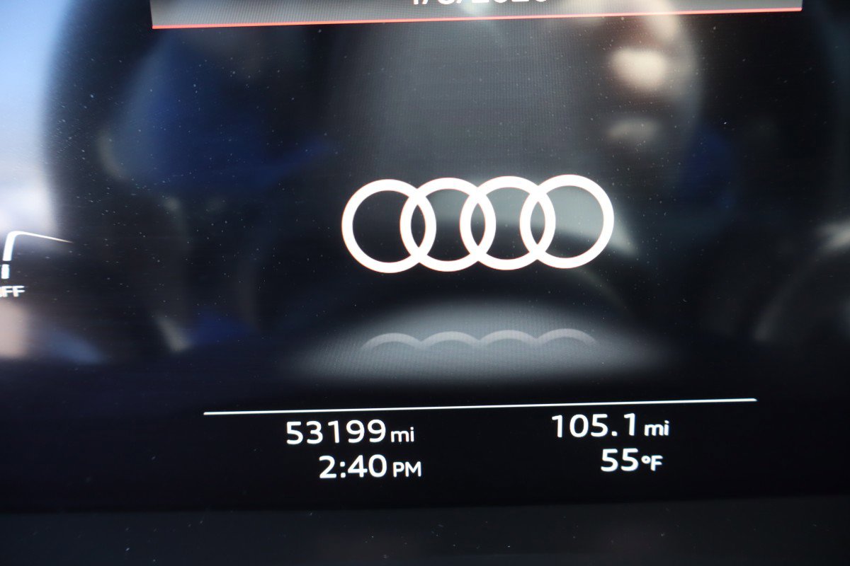 Used 2023 Audi Q8 Premium w/ Convenience Package image 10