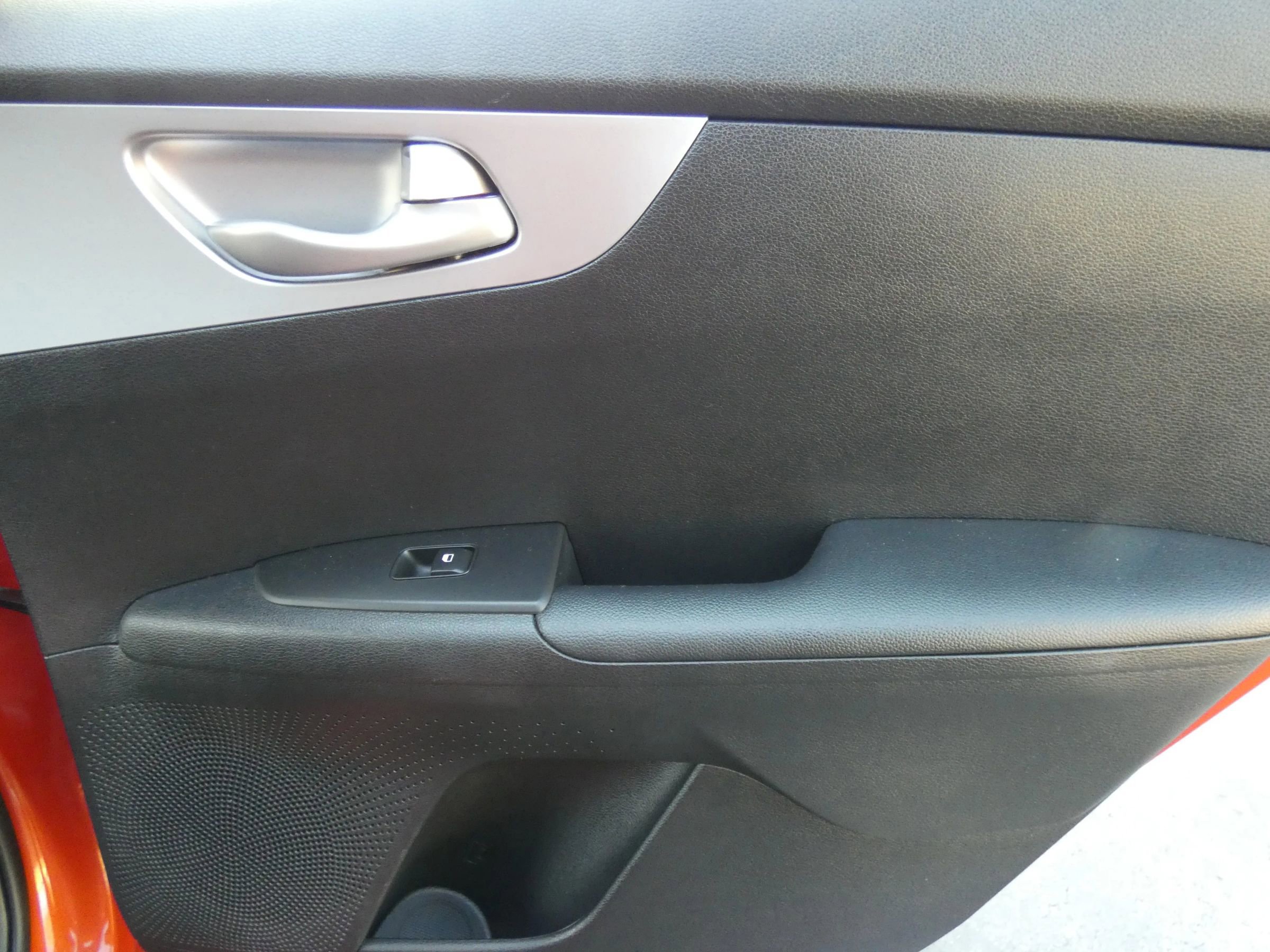 Used 2023 Kia Forte LXS image 39