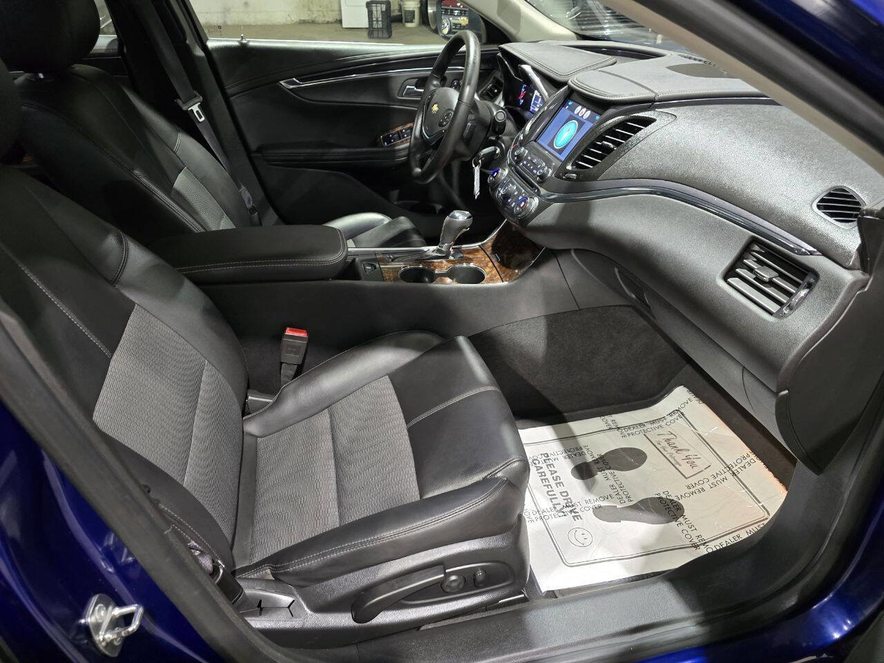 Used 2014 Chevrolet Impala LT w/ Convenience Package image 34