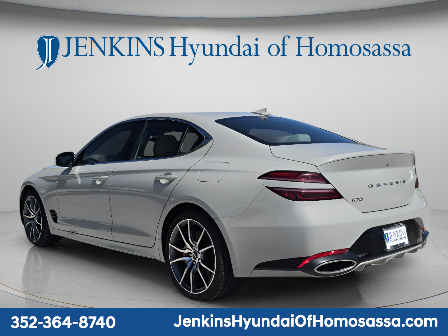 Used 2025 Genesis G70 2.5T RWD image 6
