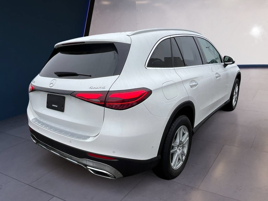 Used 2023 Mercedes-Benz GLC 300 4MATIC image 5