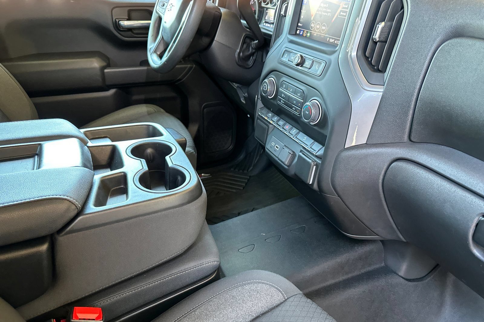 Certified 2022 Chevrolet Silverado 1500 Custom Trail Boss AWD/4WD image 16