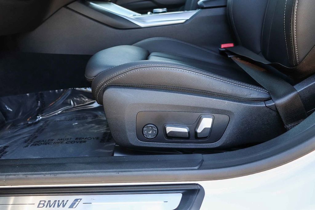 Used 2023 BMW i4 eDrive35 w/ Parking Assistance Package image 21