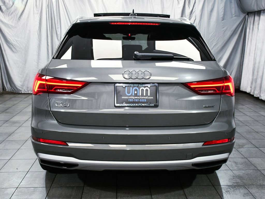 Used 2020 Audi Q3 2.0T Premium Plus w/ Premium Plus Package image 5